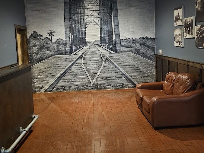 SMOKE:Texas BBQ & Watering Hole interior